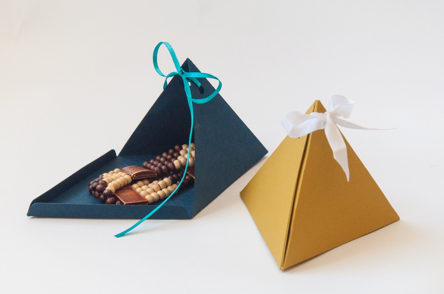Woo Your Clients with Versatile Custom Pyramid Boxes